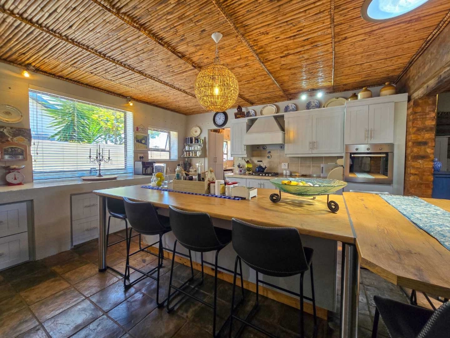 3 Bedroom Property for Sale in Stilbaai Wes Western Cape